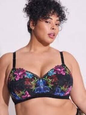 Torrid Dream Wire-Free Bra 360 Back Smoothing Photo Floral Lace Size 46D